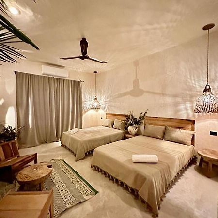 Casa Silice Guesthouse วัลลาโดลิด ภายนอก รูปภาพ